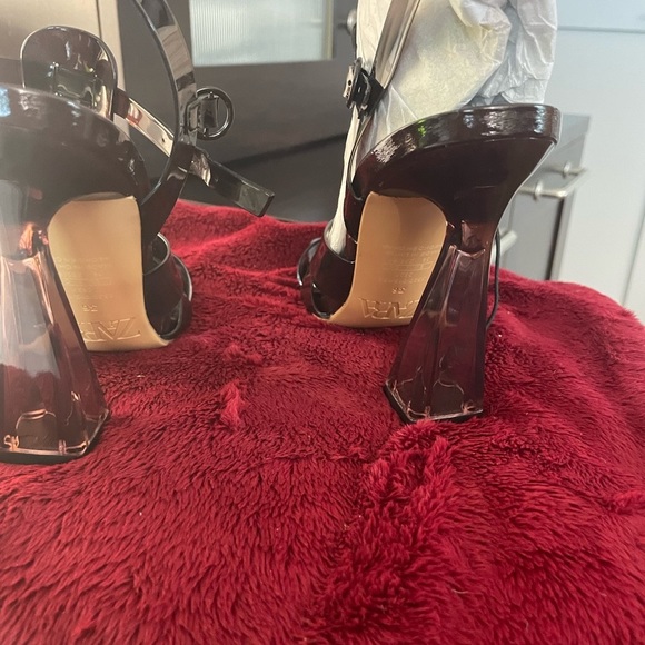 Zara black high-heeled vinyl sandals size 6 - Picture 6 of 12